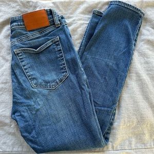 Lucky Brand Jeans- Size 6/28
